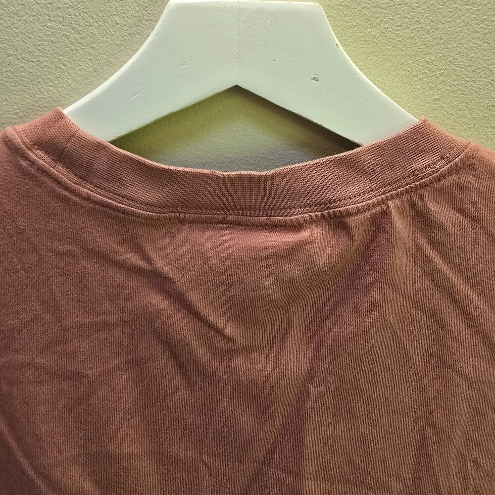Calvin Klein Archive Logo Relaxed Crewneck T-shirt in Light Mahogany 100% Cotton - Picture 9 of 16